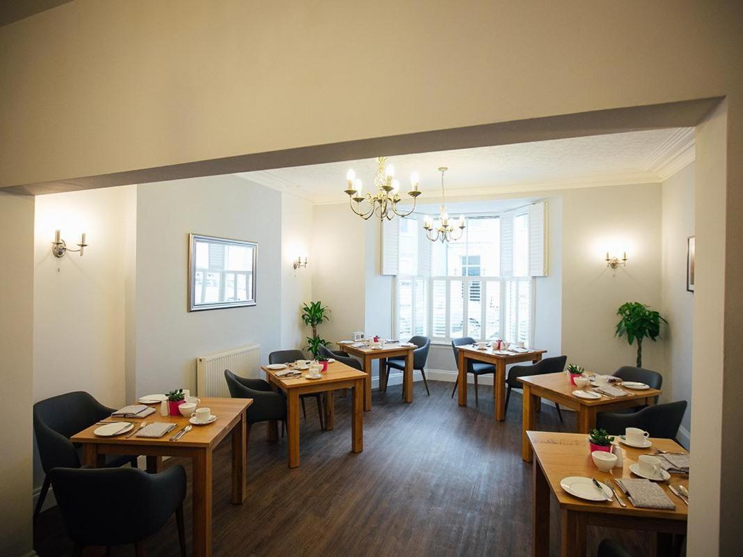The Townhouse Hotell Tenby Exteriör bild